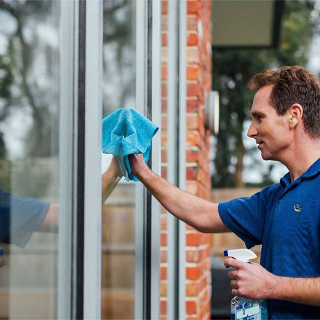 تمیز کردن پنجره دوجداره