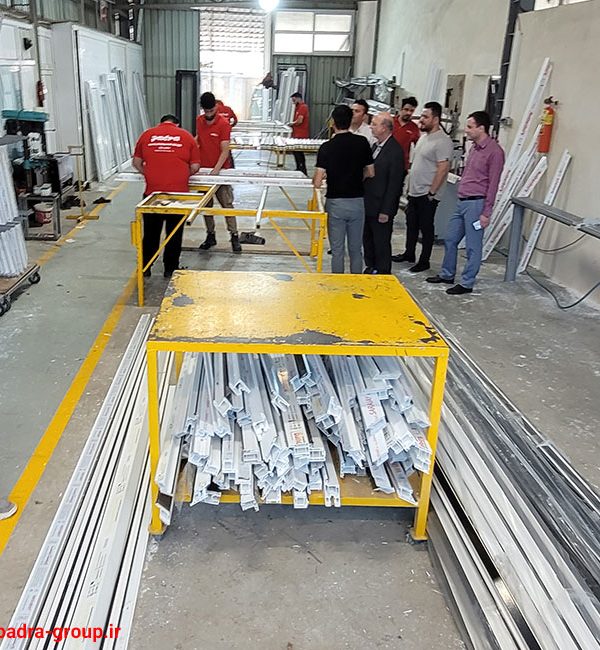 خرید عمده درب و پنجره دوجداره | انتخاب مناسب برای پروژه‌های ساختمانی