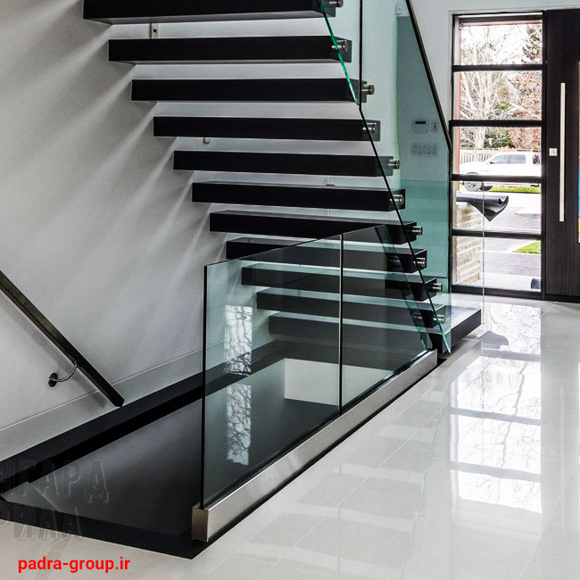 آیا نرده‌های شیشه‌ای مناسب برای استفاده در فضاهای خارجی هستند؟