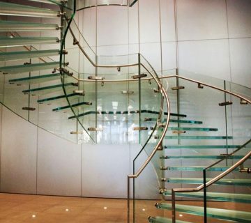 آیا هندریل‌های شیشه‌ای به راحتی شکسته می‌شوند؟