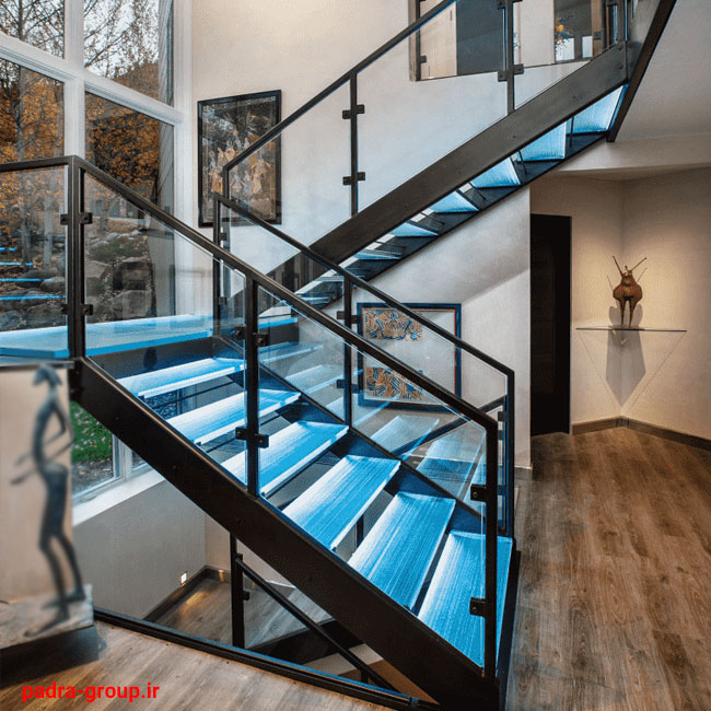 میانگین طول عمر نرده های شیشه ای چقدر است؟