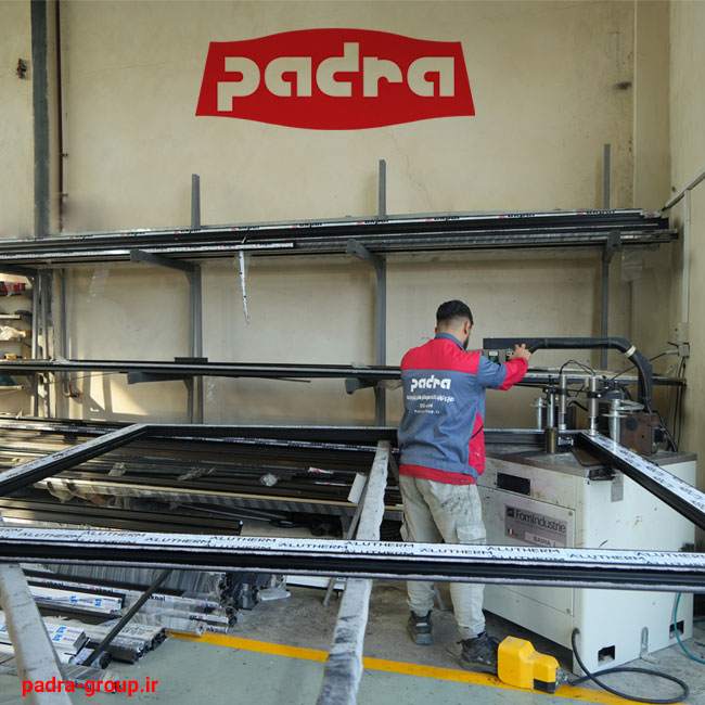 دستگاه پانچ آلومینیومی ترمال بریک مارک فوم اینداستری ایتالیا