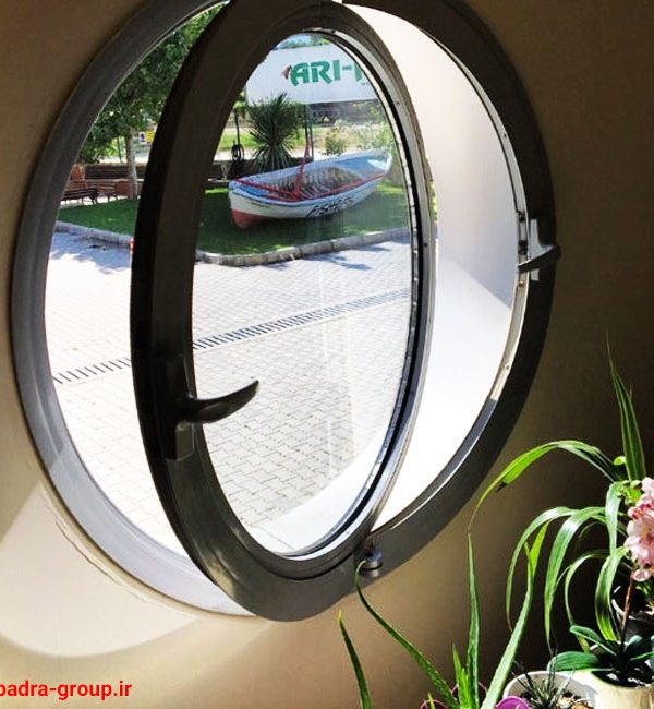 پنجره‌هایی که می‌چرخند! معرفی پنجره دوجداره محوری