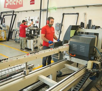 کارخانه تولید درب و پنجره صنعتی در رشت