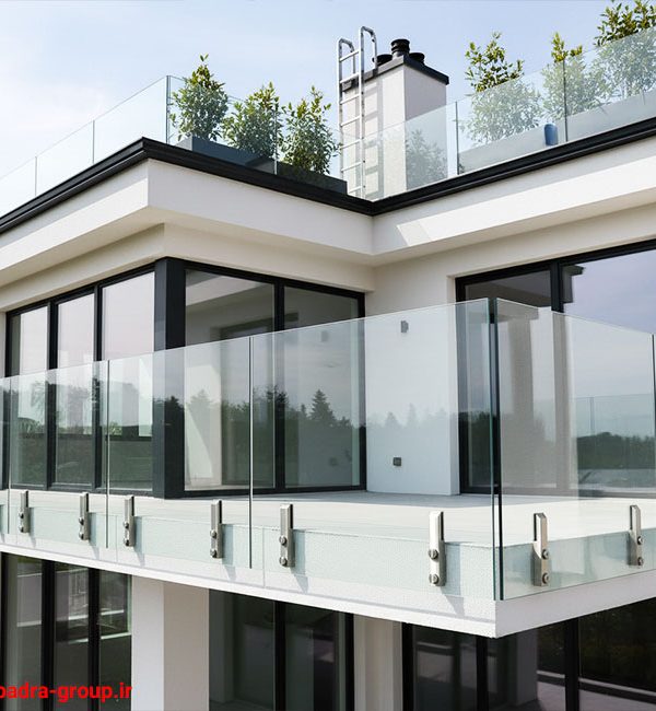 جان پناه شیشه ای در رشت | اجرا و نصب اصولی با متریال مقاوم